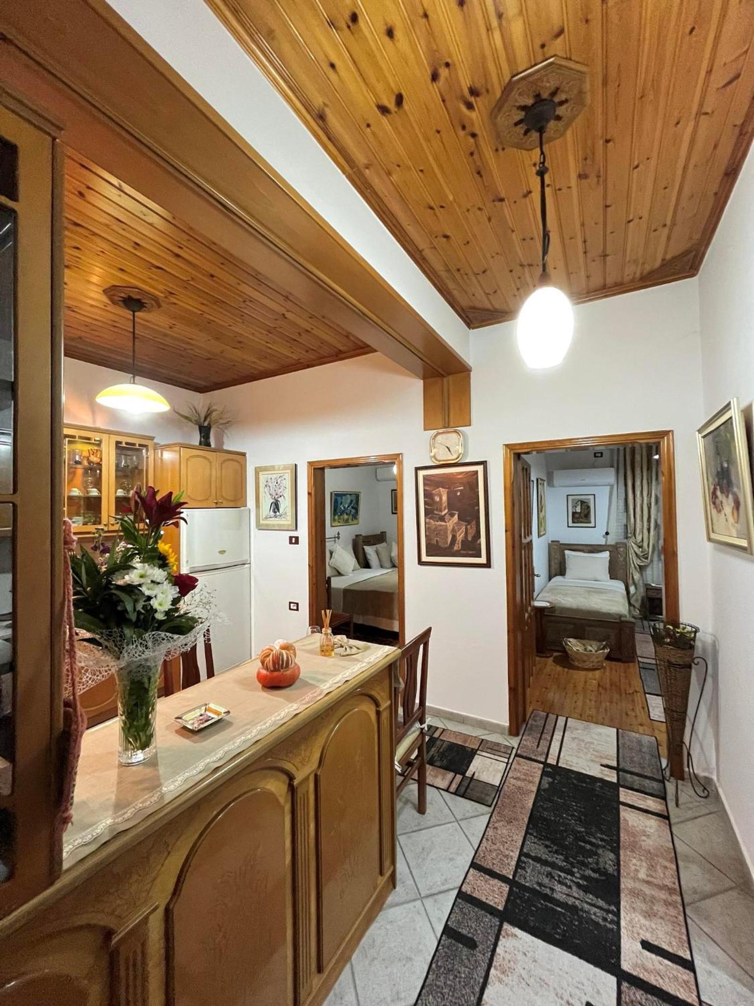 Andria'S Apartment Gjirokastër 外观 照片
